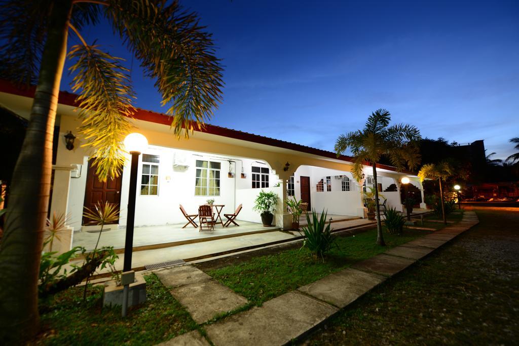 White Lodge Pantai Cenang (Langkawi) Exterior foto